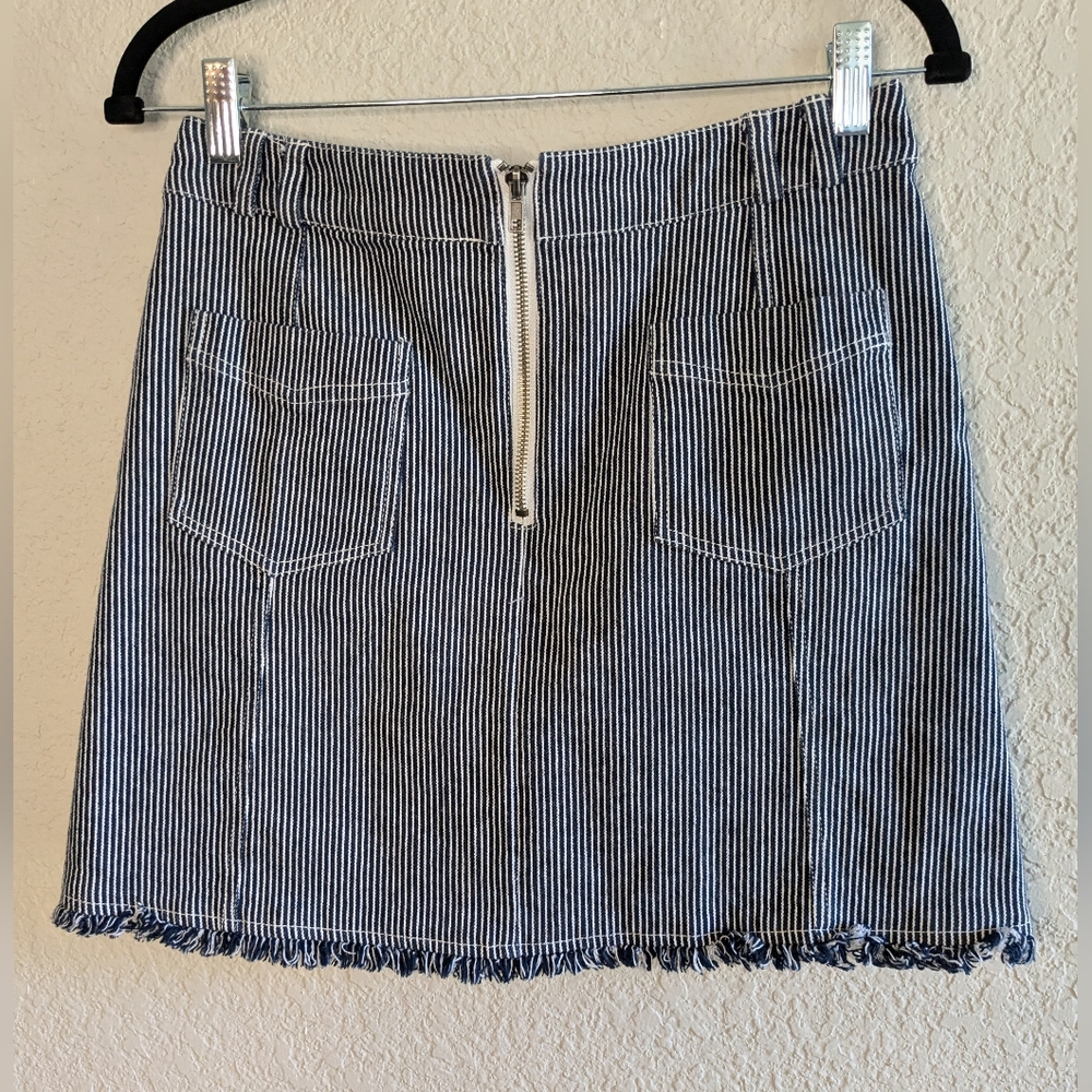 Cupcakes and Cashmere Stretch Denim Mini Skirt Striped Fringe Size 4 Cotton